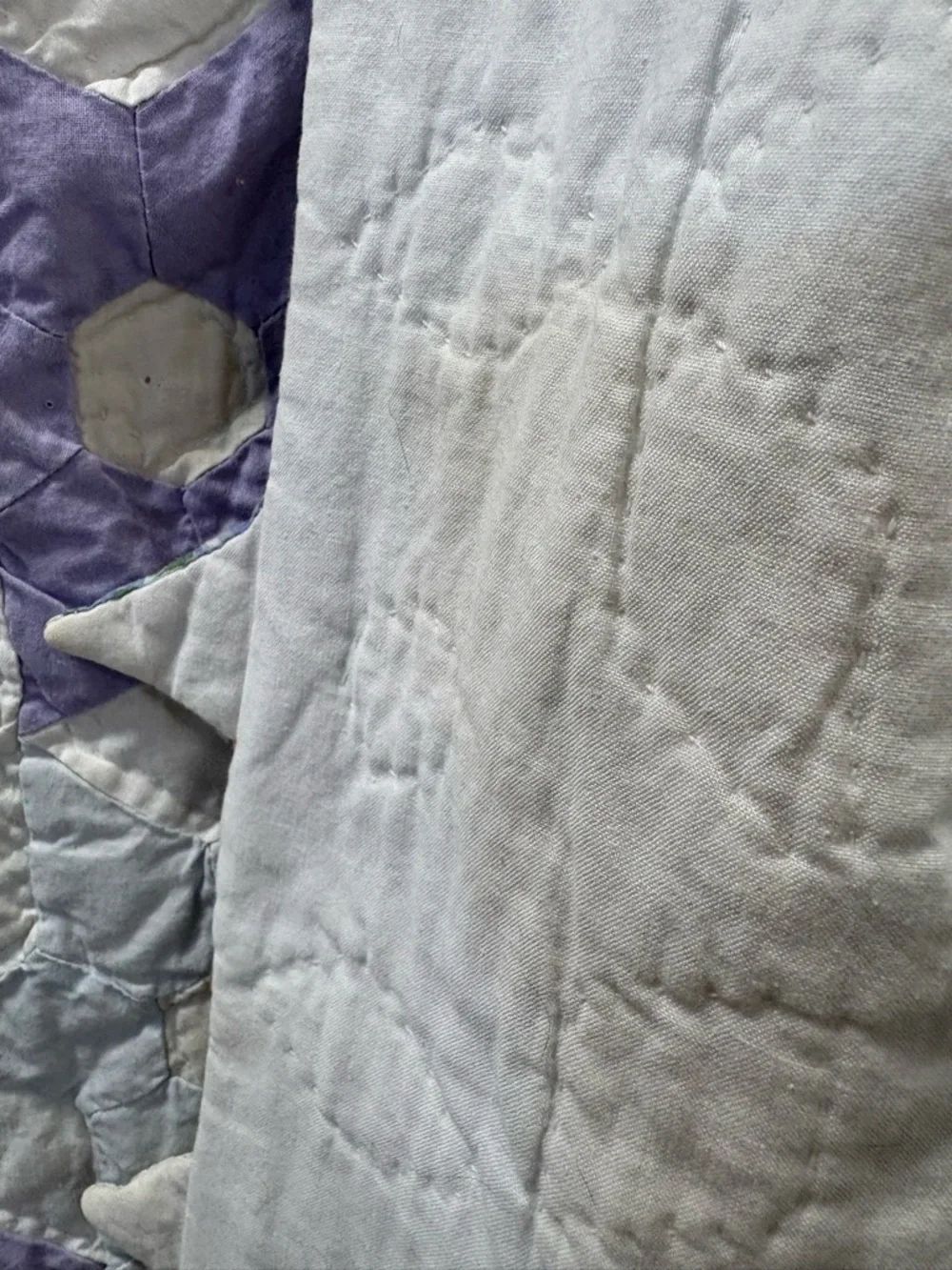 Patchwork Star Quilted Bedspread in Pastel Floral and White